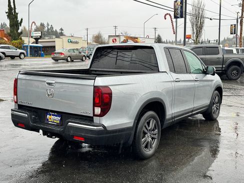 Used 2018 Honda Ridgeline Sport image 7
