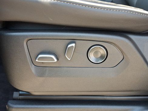 Certified 2025 Cadillac Escalade ESV Sport w/ Touring Package image 18