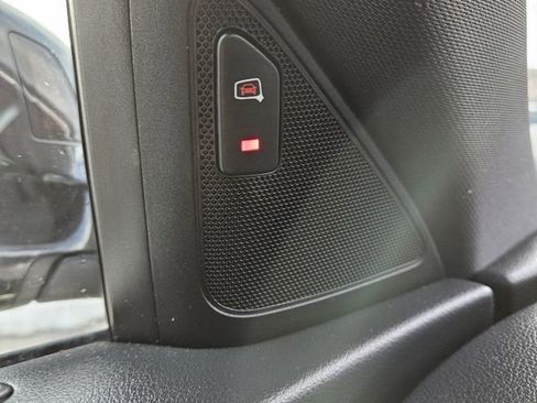 Used 2018 Audi Q3 2.0T Premium Plus w/ Premium Plus Package image 21