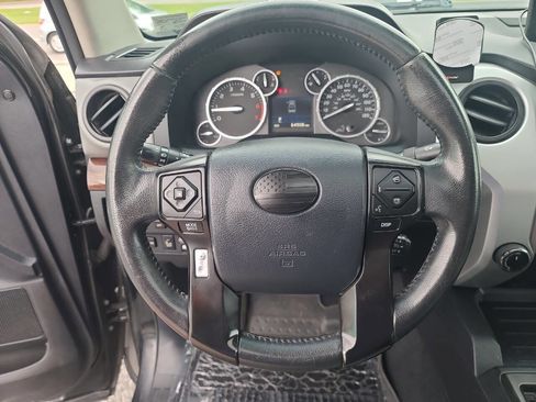 Used 2014 Toyota Tundra Limited image 17