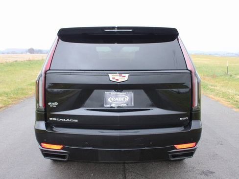Used 2024 Cadillac Escalade Sport image 6