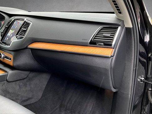 Certified 2024 Volvo XC90 B6 Plus w/ Protection Package Premier image 27