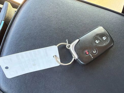 Used 2011 Lexus ES 350 FWD image 43