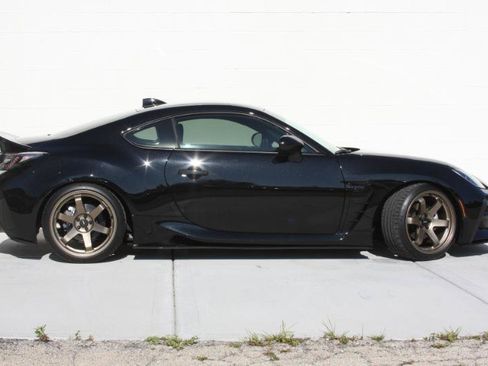 Used 2023 Toyota GR86 Premium w/ ALL Weather Mat Package (TMS) RWD image 12