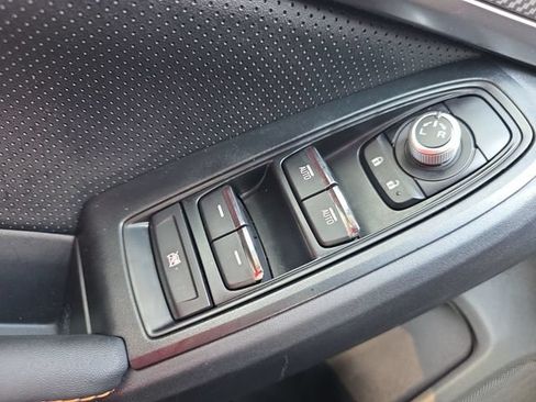 Used 2021 Subaru Crosstrek 2.5i Limited w/ Moonroof Package 2 AWD/4WD image 28