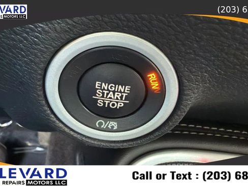 Used 2017 Dodge Challenger GT w/ GT Interior Package image 17