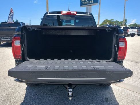 Used 2025 GMC Canyon Elevation w/ Convenience Package RWD image 13