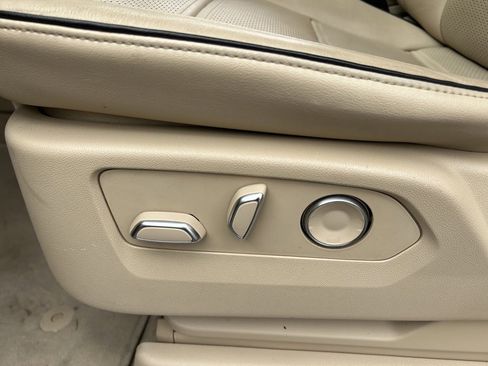 Used 2021 Cadillac Escalade ESV Premium Luxury w/ Driver Assist Tech Package image 52