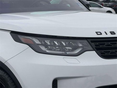 Used 2020 Land Rover Discovery HSE image 8