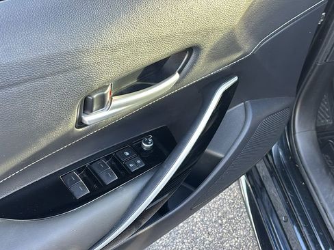 Used 2021 Toyota Corolla XSE image 14