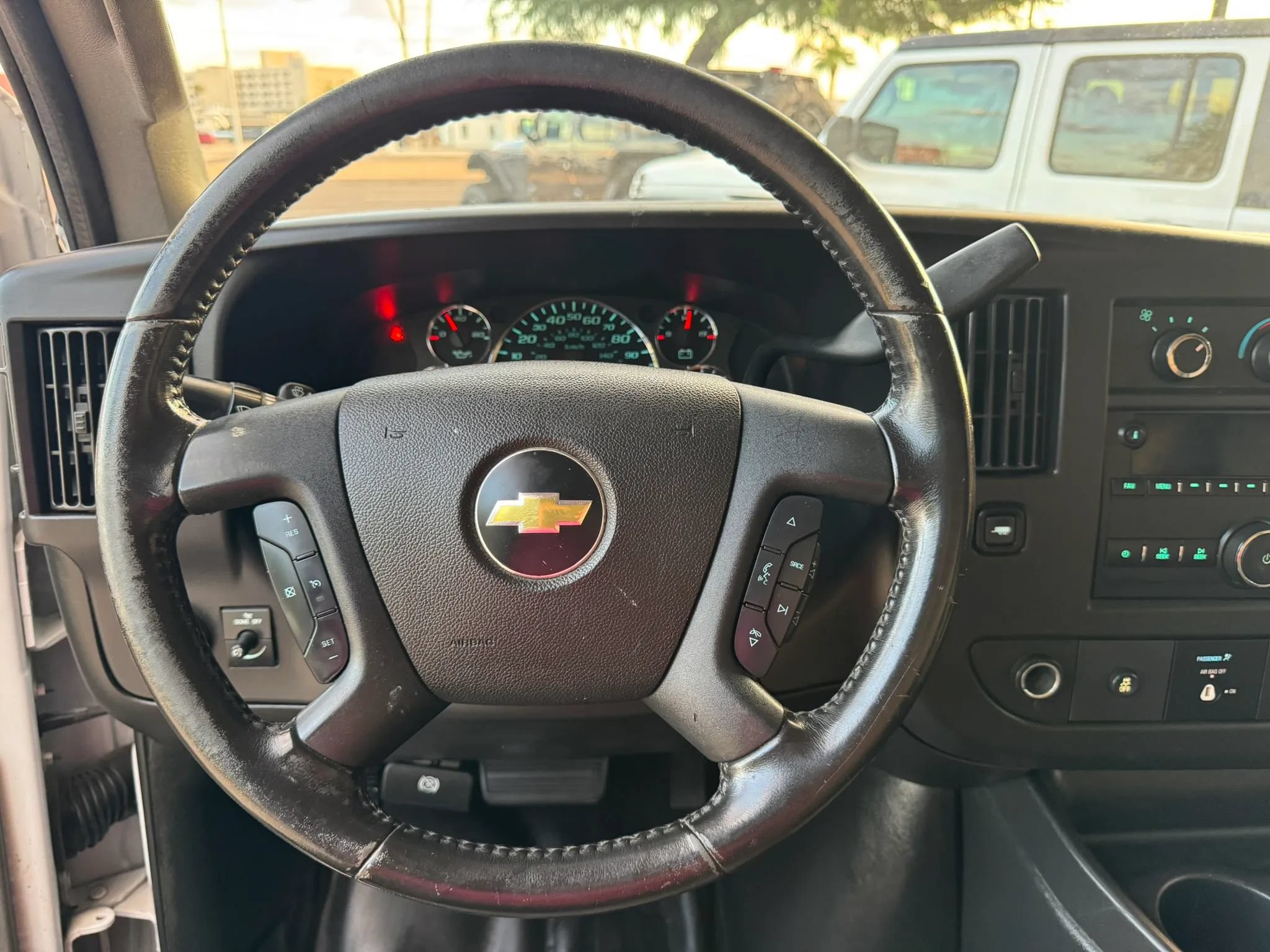 Used 2020 Chevrolet Express 3500 w/ Power Convenience Package RWD image 13