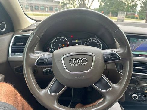 Used 2017 Audi Q5 2.0T Premium Plus w/ Technology Package AWD/4WD image 12
