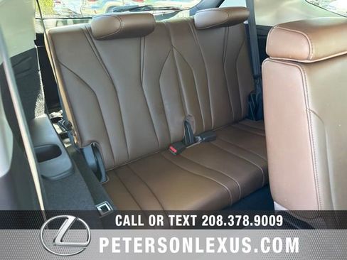 Used 2025 Acura MDX SH-AWD w/ Technology Package image 21