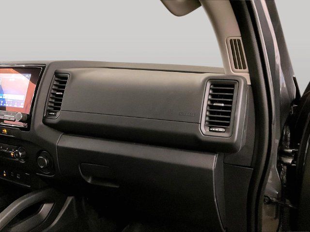 Used 2022 Nissan Frontier S w/ Technology Package AWD/4WD image 15
