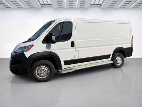 Used 2025 RAM ProMaster 2500 w/ U-Haul Equipment Group FWD image 4
