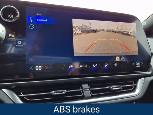 New 2026 Chevrolet Equinox EV LT image 9