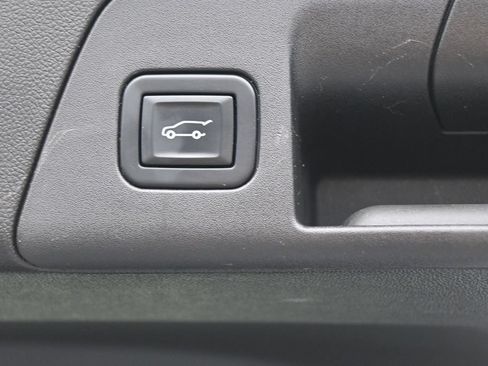Used 2022 Buick Envision Essence w/ Sport Touring Package AWD/4WD image 27