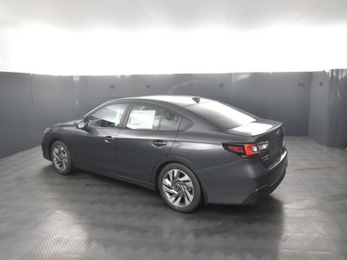 Used 2025 Subaru Legacy Limited image 8
