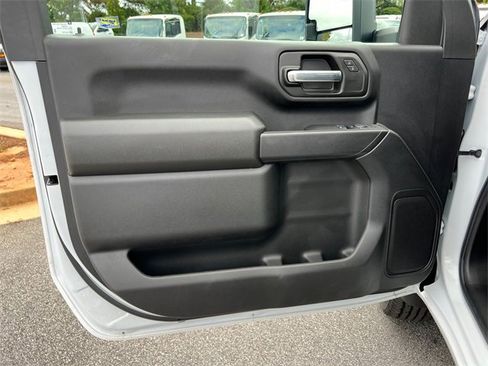 Certified 2025 GMC Sierra 2500 Pro w/ Convenience Package image 10