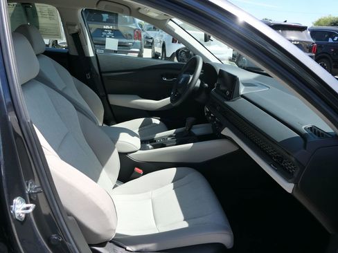 Used 2025 Honda Accord LX image 33