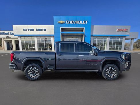 Used 2024 GMC Sierra 3500 Denali Ultimate image 7