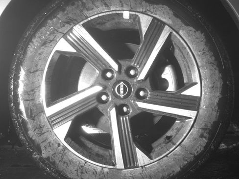 Used 2025 Nissan Sentra SV image 13