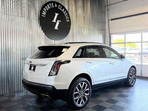 Used 2022 Cadillac XT5 Sportv w/ Platinum Package AWD/4WD image 4