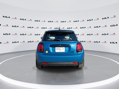Used 2023 MINI Cooper SE image 7