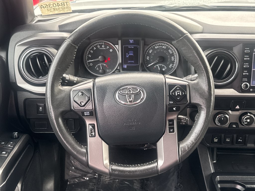 Used 2020 Toyota Tacoma TRD Off-Road w/ Technology Package AWD/4WD image 13