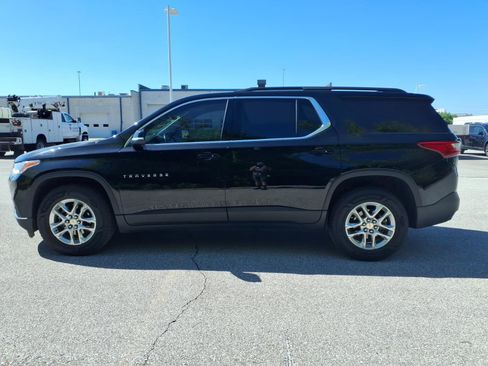 Used 2021 Chevrolet Traverse LT FWD image 4