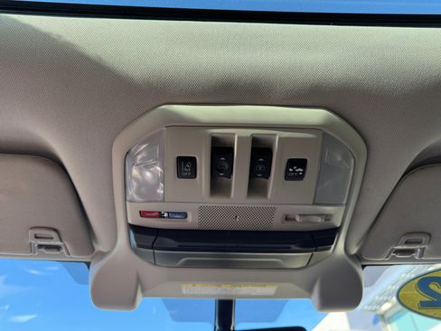 Certified 2022 Subaru Ascent Limited w/ Technology Package image 27