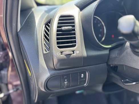 Used 2017 Kia Forte LX FWD image 20