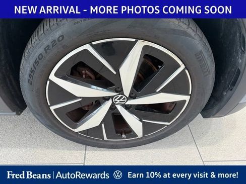 Used 2023 Volkswagen ID.4 Pro S AWD/4WD image 10