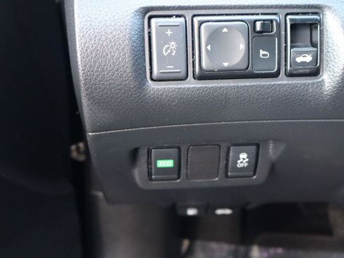 Used 2019 Nissan Sentra SV FWD image 25