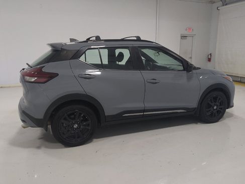 Used 2021 Nissan Kicks SR w/ Exterior Package FWD image 10