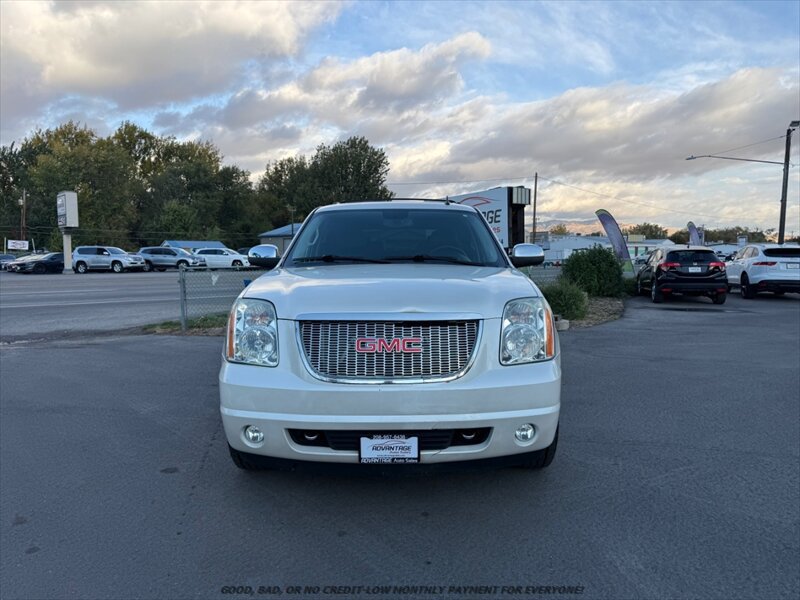 Used 2009 GMC Yukon SLT AWD/4WD image 2