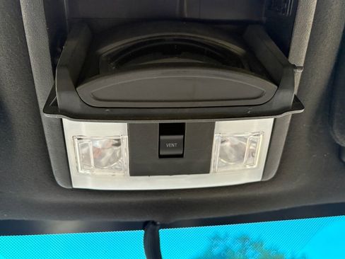 Used 2015 Ford Expedition XLT w/ Equipment Group 201A image 27