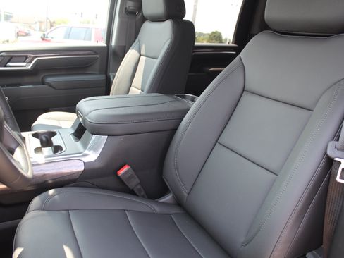 New 2026 Chevrolet Silverado 2500 LTZ w/ LTZ Convenience Package AWD/4WD image 9