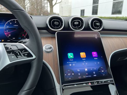 Certified 2025 Mercedes-Benz C 300 Sedan image 31