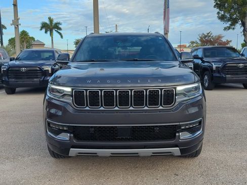 Used 2022 Jeep Wagoneer Series II RWD image 2