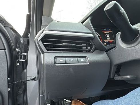 Used 2024 Nissan Altima 2.5 S image 15