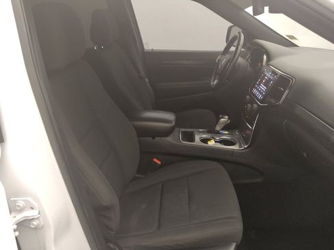 Used 2022 Jeep Grand Cherokee Laredo E RWD image 21