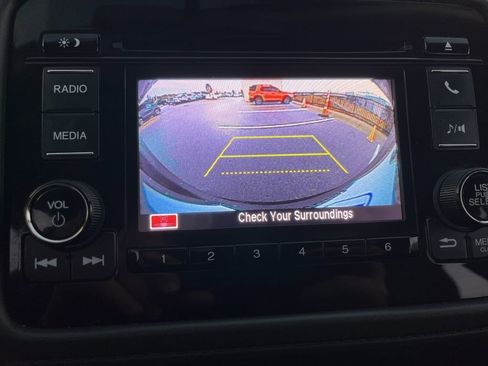 Used 2022 Honda HR-V LX image 23