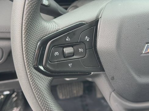 Used 2025 Chevrolet TrailBlazer LT AWD/4WD image 24