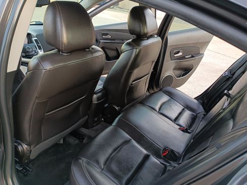 Used 2016 Chevrolet Cruze LT w/ Sun, Sound and Sport Package image 10