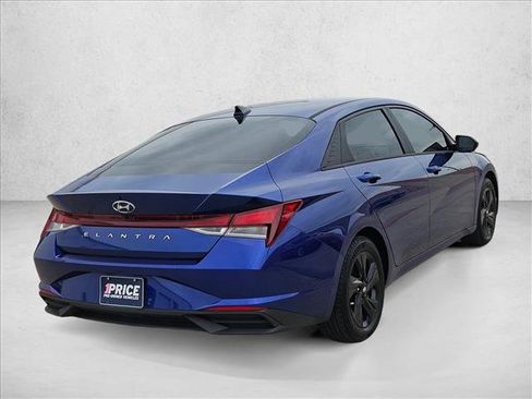 Used 2022 Hyundai Elantra SEL image 6