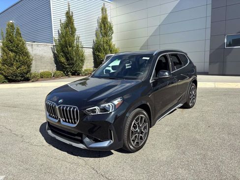 Certified 2025 BMW X1 xDrive28i image 3