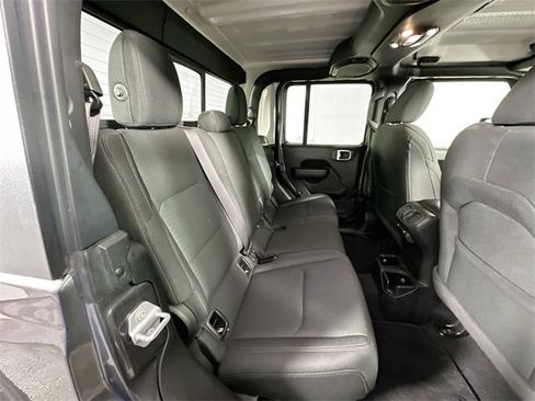 Used 2021 Jeep Gladiator Sport image 26