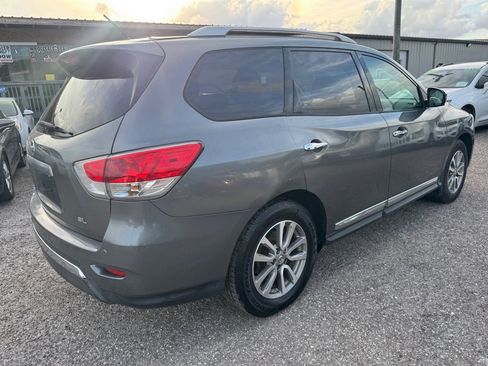 Used 2015 Nissan Pathfinder SL w/ SL Tech Package FWD image 4