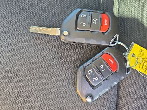 Used 2021 Jeep Wrangler Unlimited Sport AWD/4WD image 35